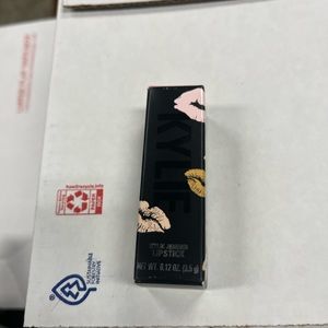 New Kylie Jenner Lipstick Set of 4